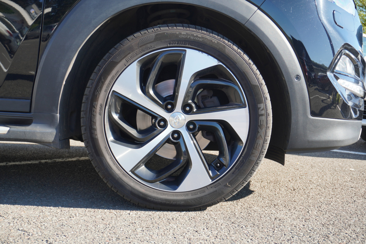 Hyundai Tucson — 33