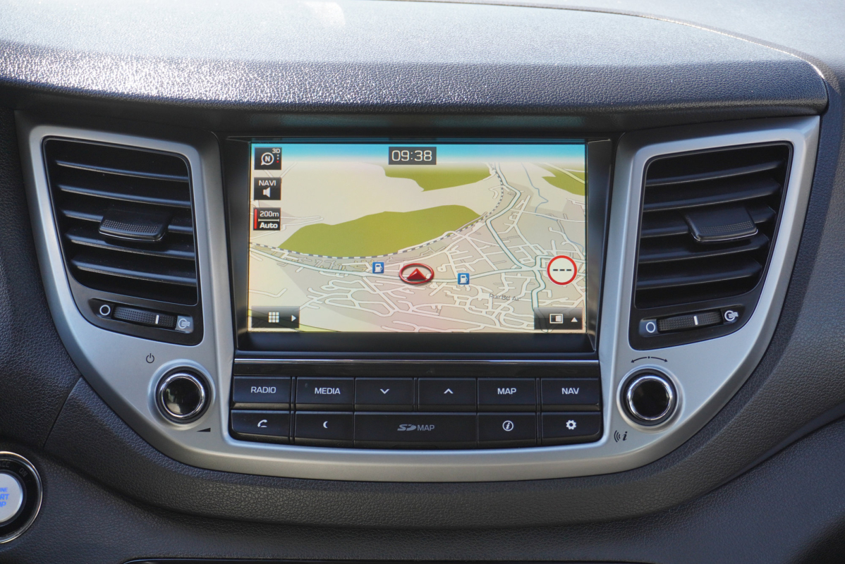 Hyundai Tucson — 16