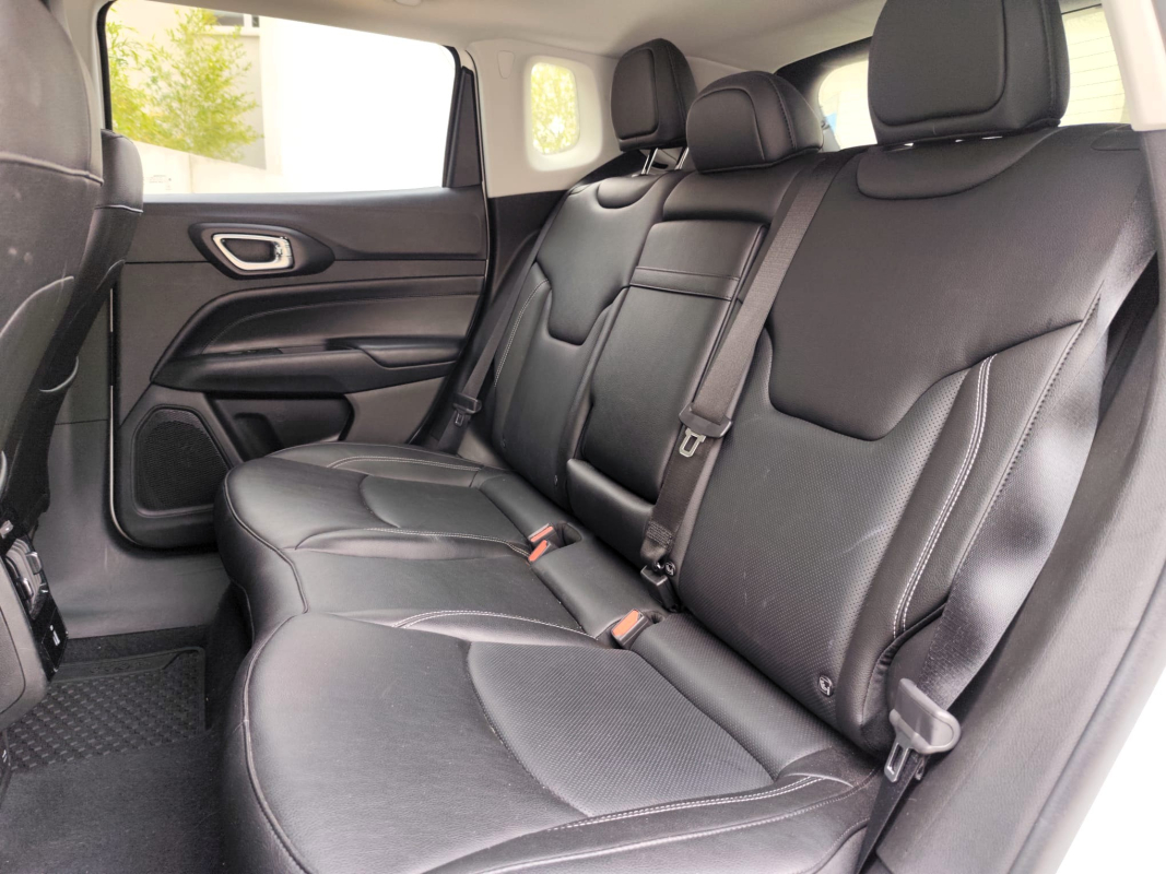Jeep Compass — 16