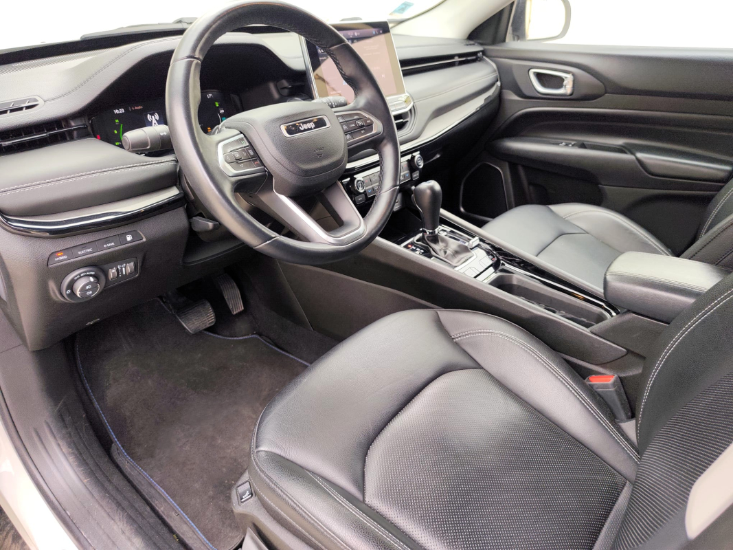 Jeep Compass — 11