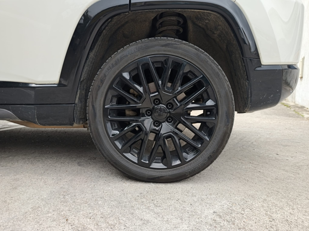 Jeep Compass — 19