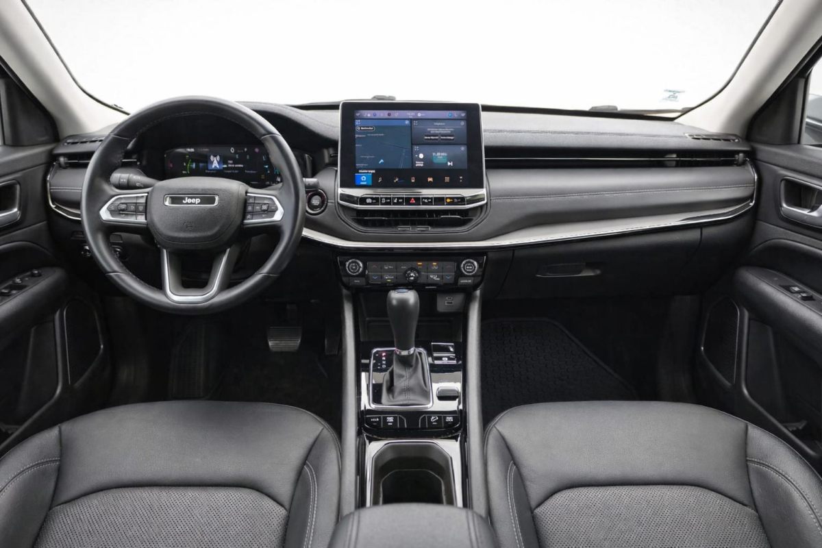 Jeep Compass — 9