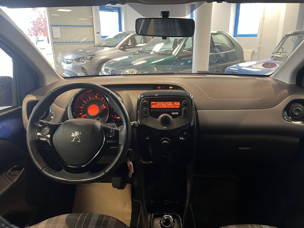 Peugeot 108 — 5
