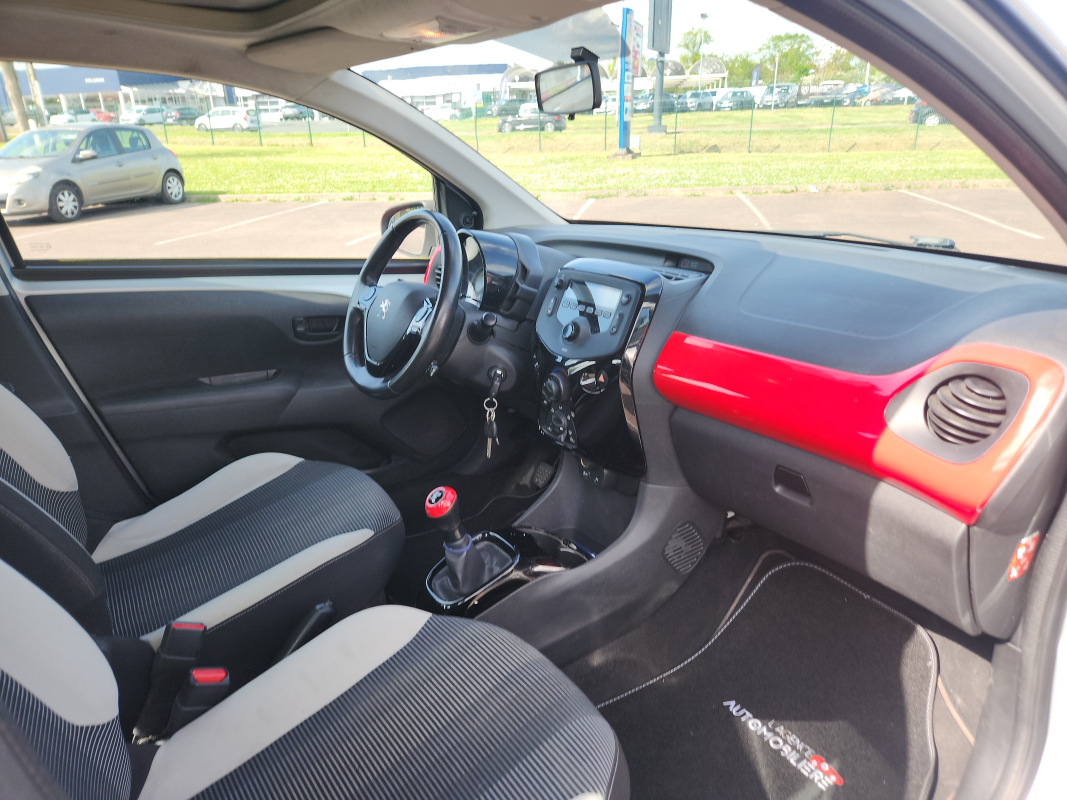 Peugeot 108 — 15