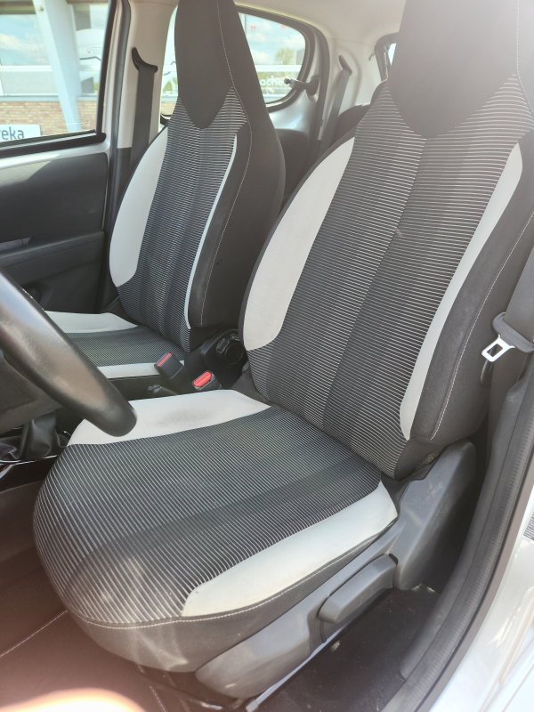 Peugeot 108 — 12