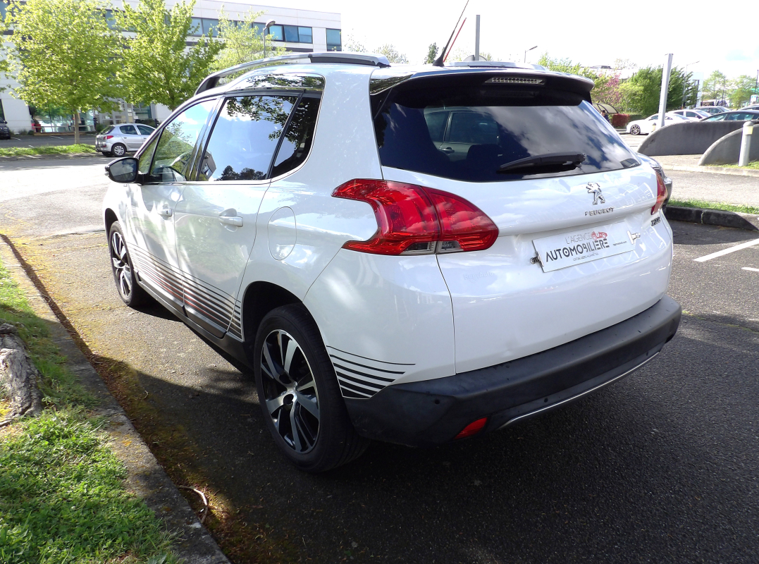 Peugeot 2008 — 5