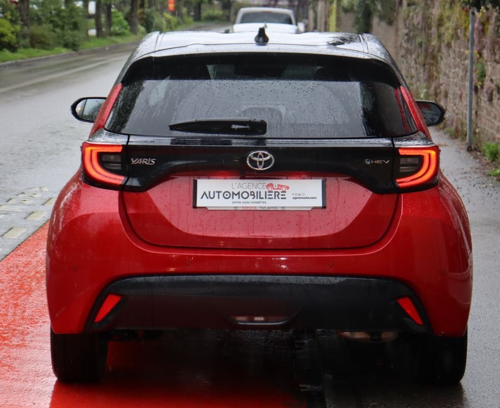 Toyota Yaris — 4