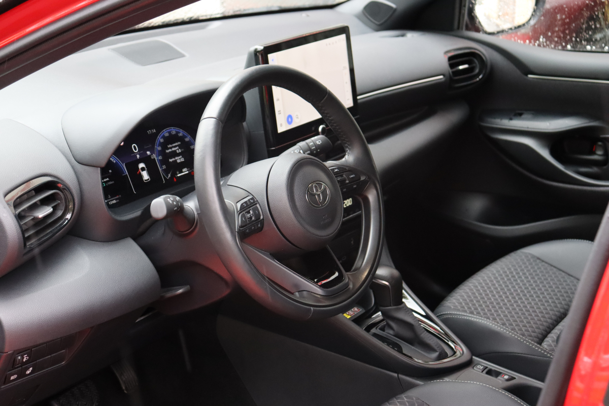 Toyota Yaris — 24