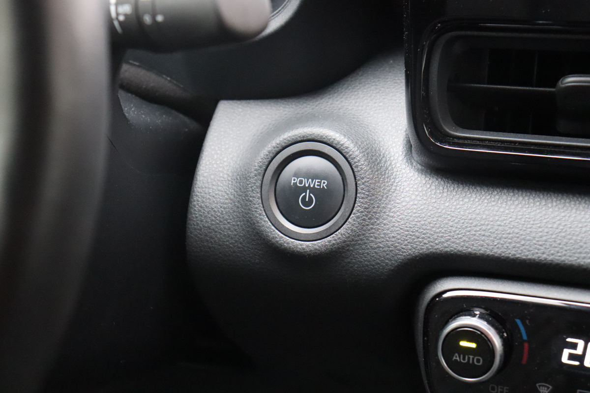 Toyota Yaris — 17