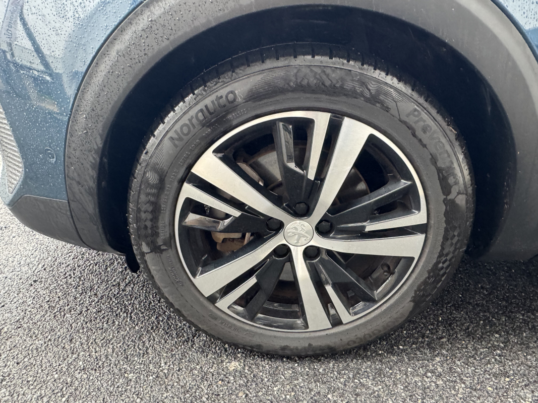 Peugeot 3008 HYbrid4 — 20