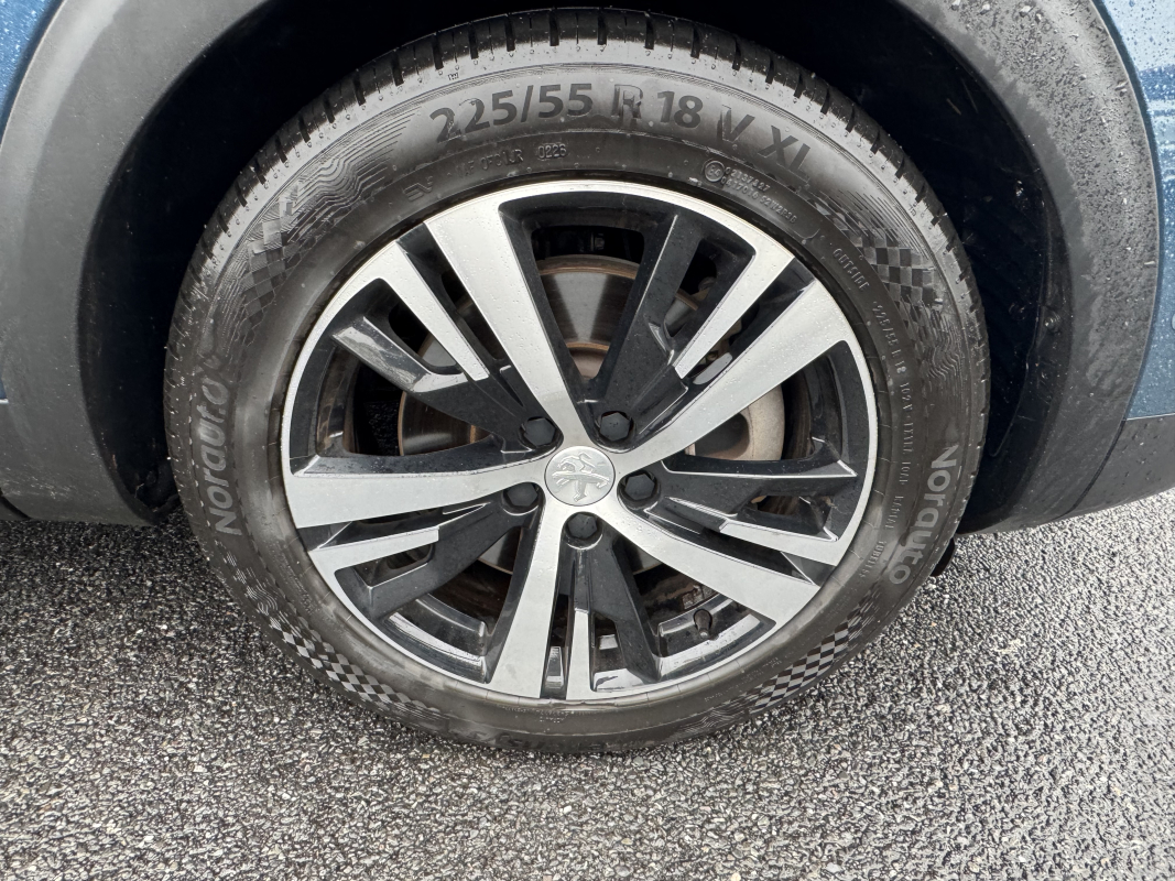 Peugeot 3008 HYbrid4 — 21