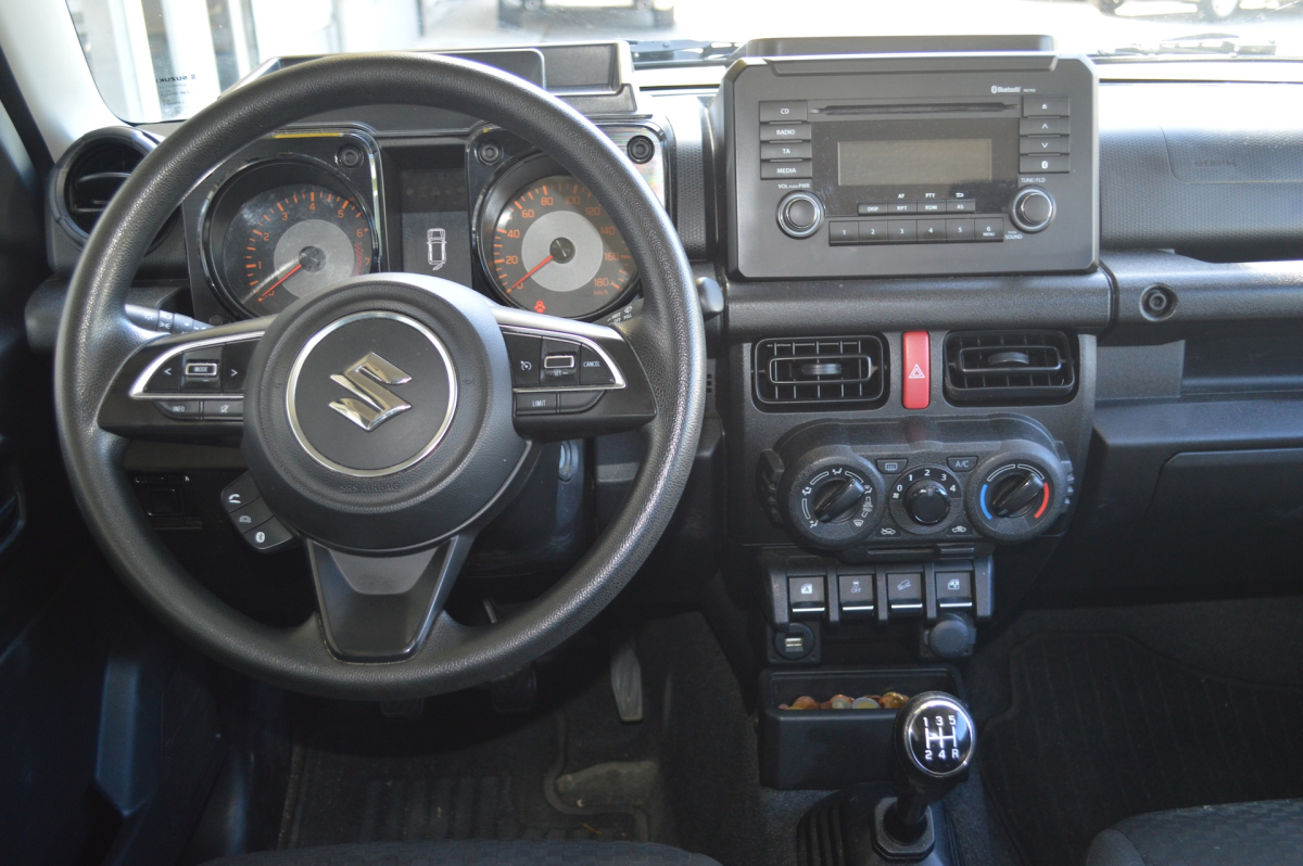Suzuki Jimny — 15