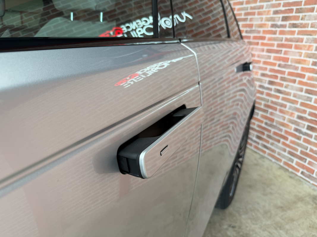Land Rover Range Rover Velar — 16