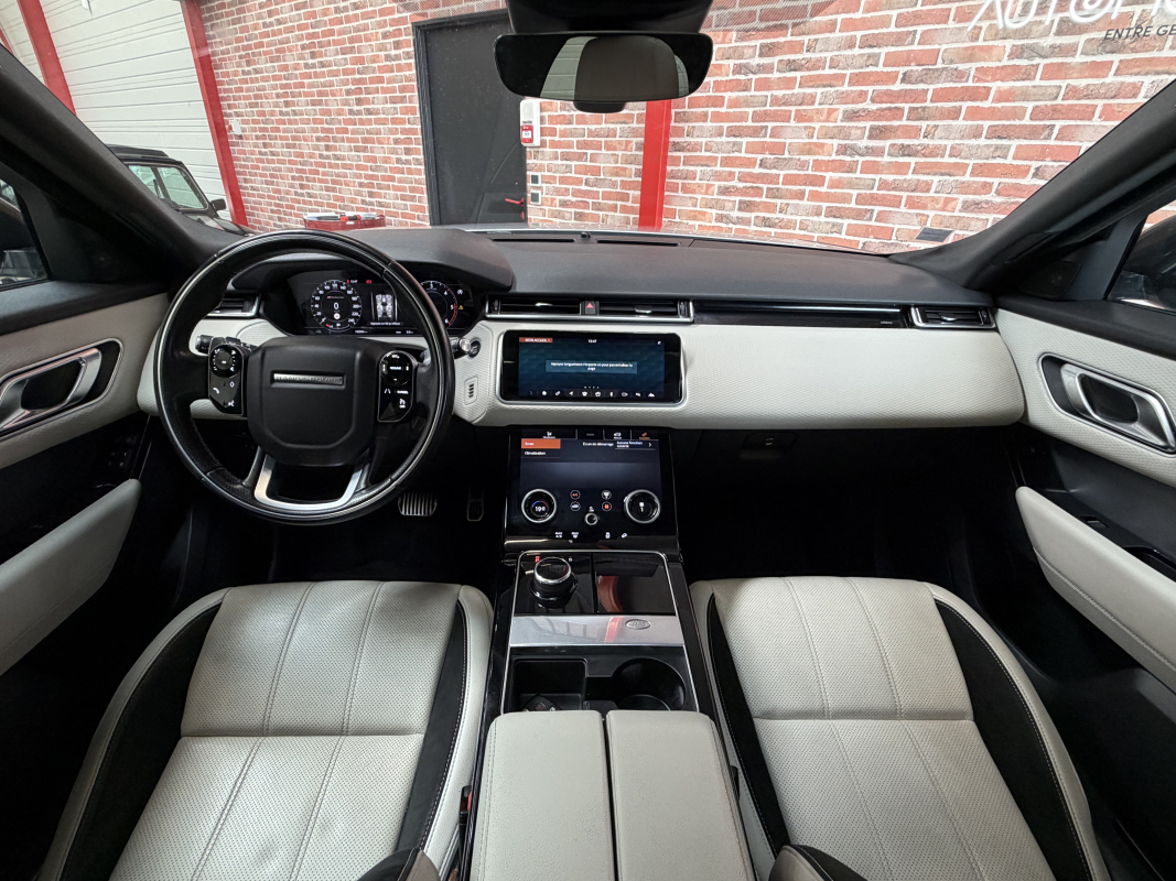 Land Rover Range Rover Velar — 23
