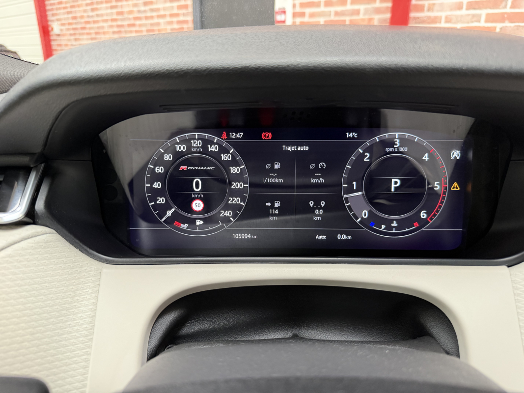 Land Rover Range Rover Velar — 25