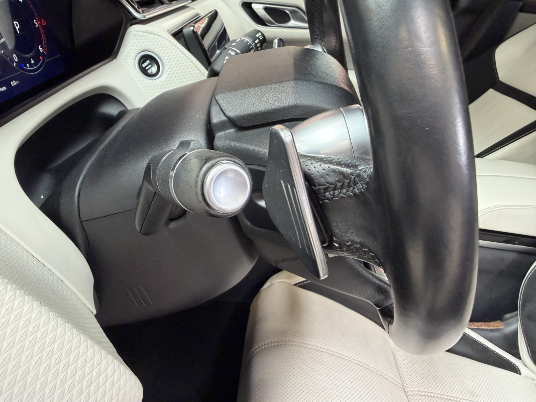 Land Rover Range Rover Velar — 29