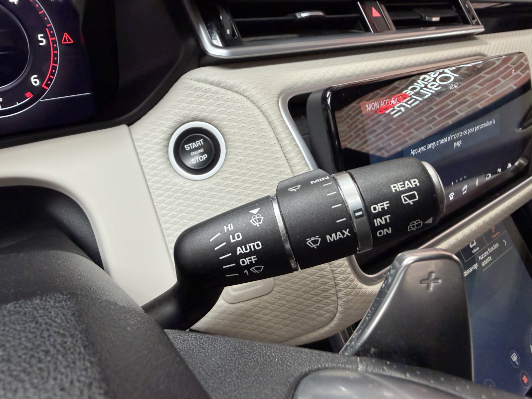 Land Rover Range Rover Velar — 31