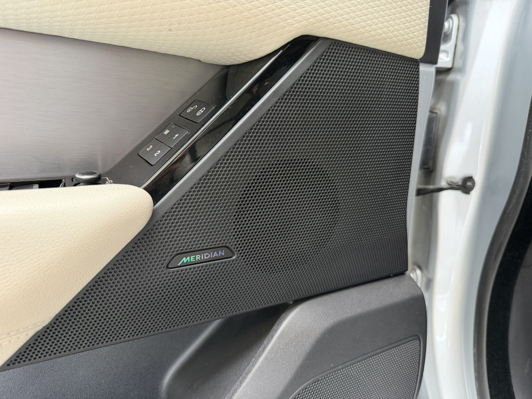 Land Rover Range Rover Velar — 32