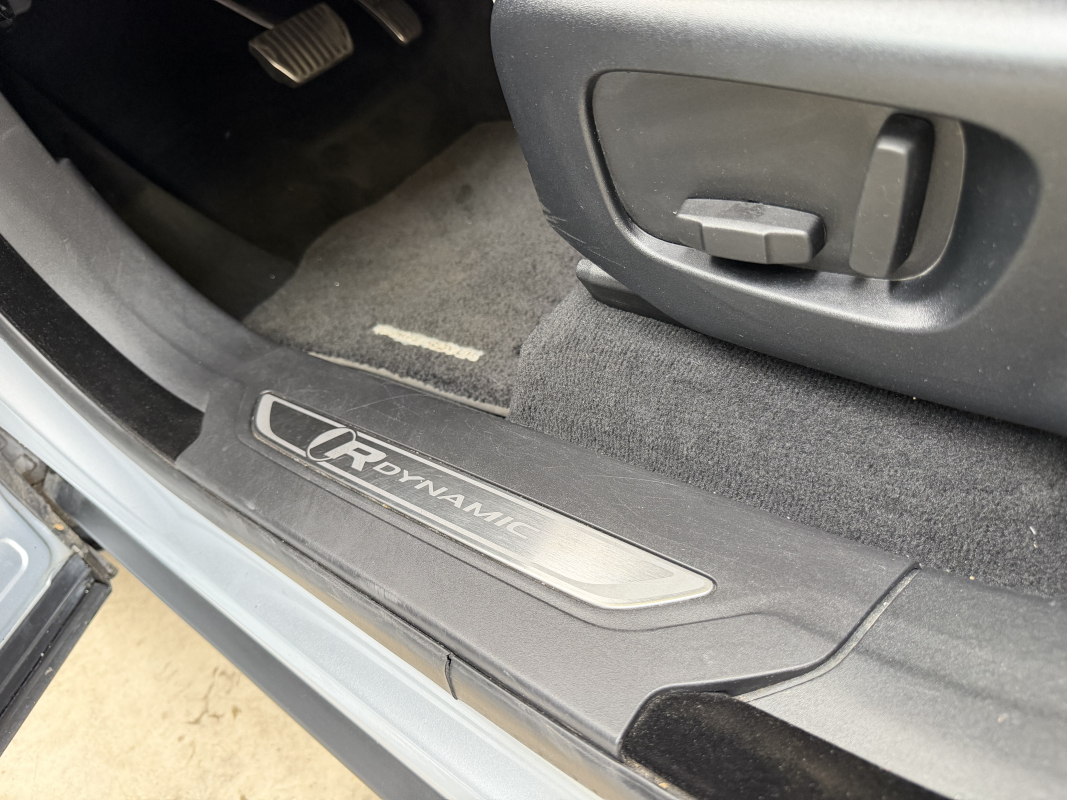 Land Rover Range Rover Velar — 33