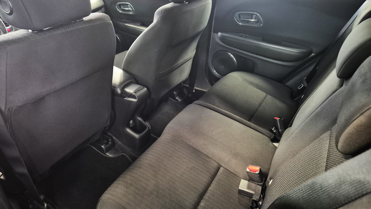 Honda HR-V — 12