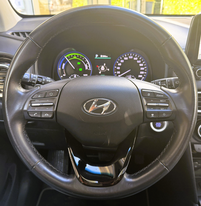 Hyundai KONA — 12