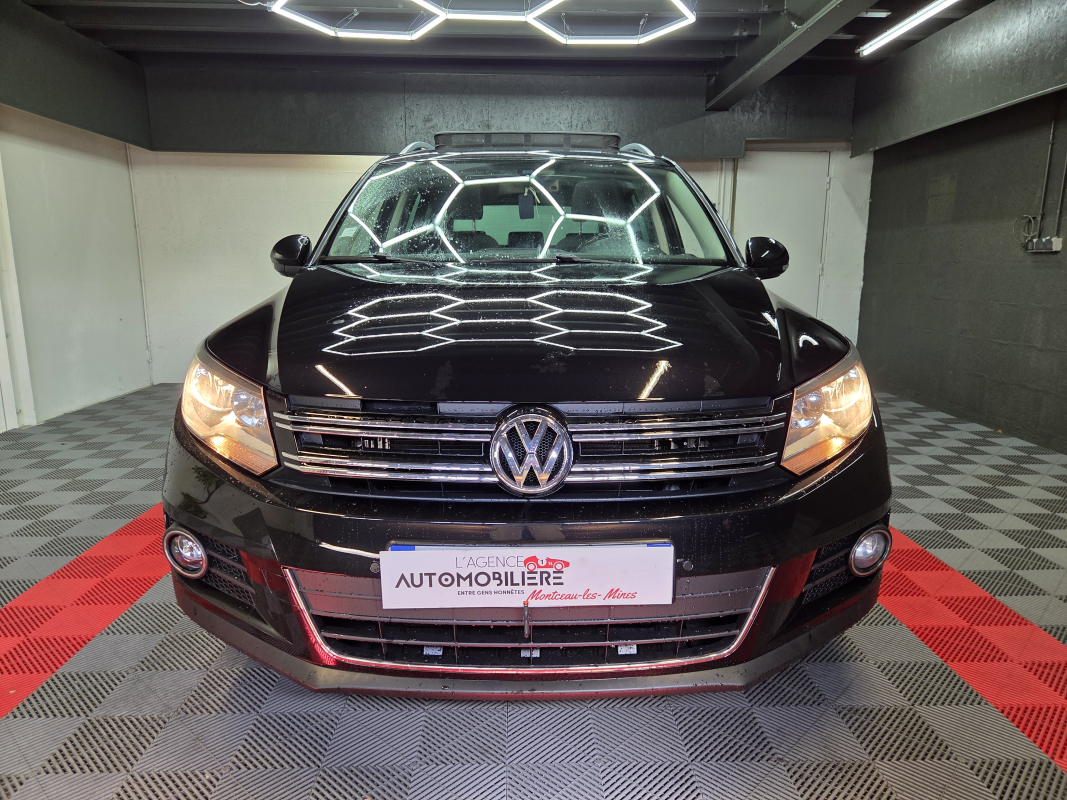 Volkswagen Tiguan — 2