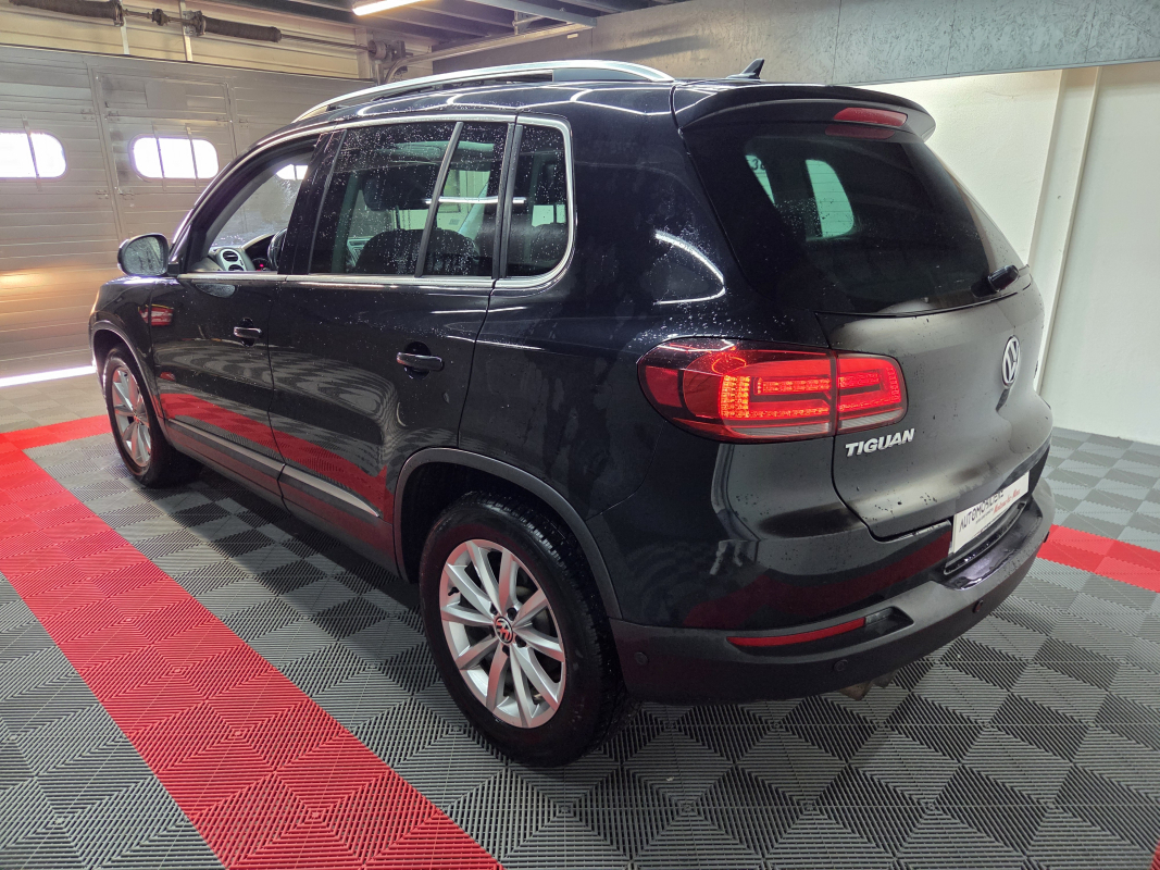 Volkswagen Tiguan — 7