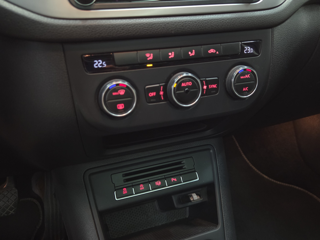 Volkswagen Tiguan — 17