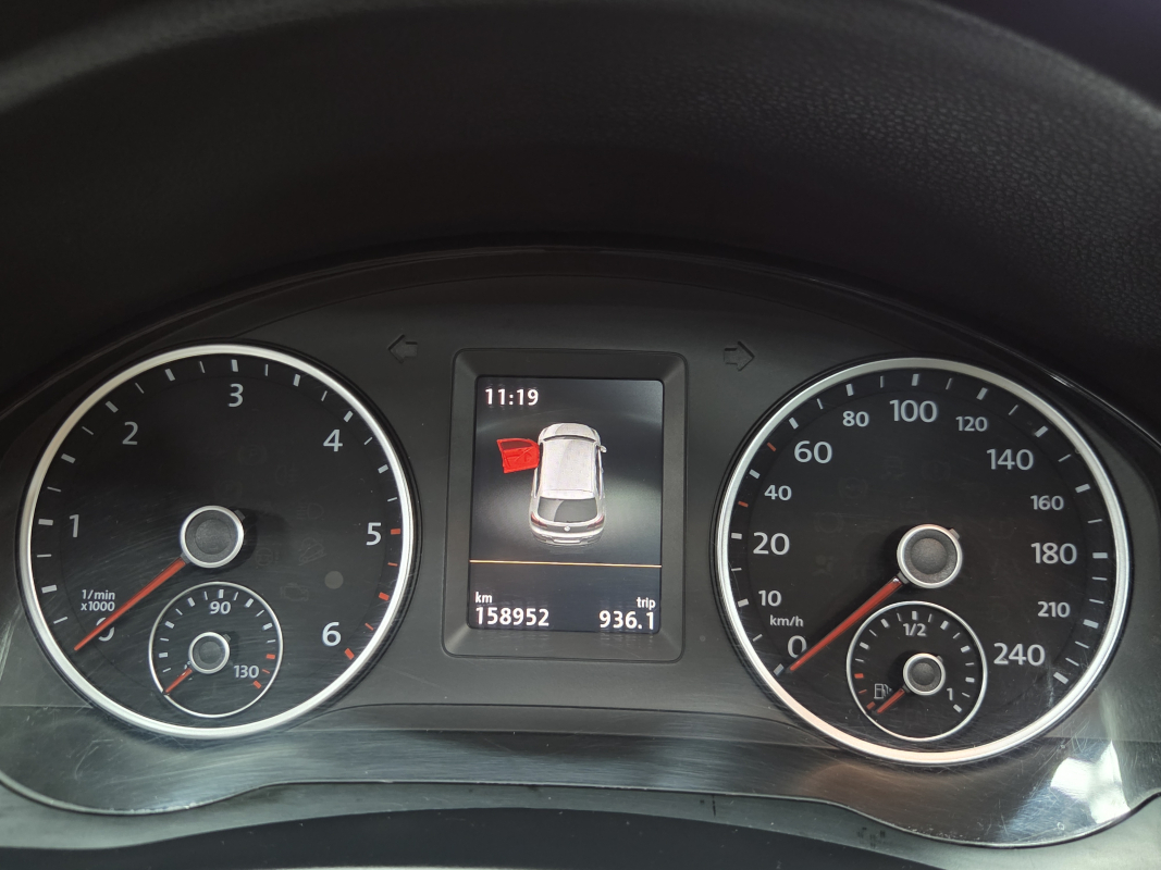 Volkswagen Tiguan — 13
