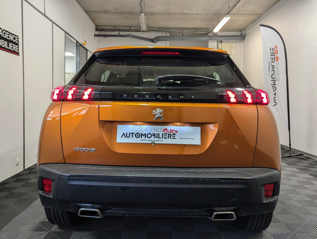 Peugeot 2008 — 4