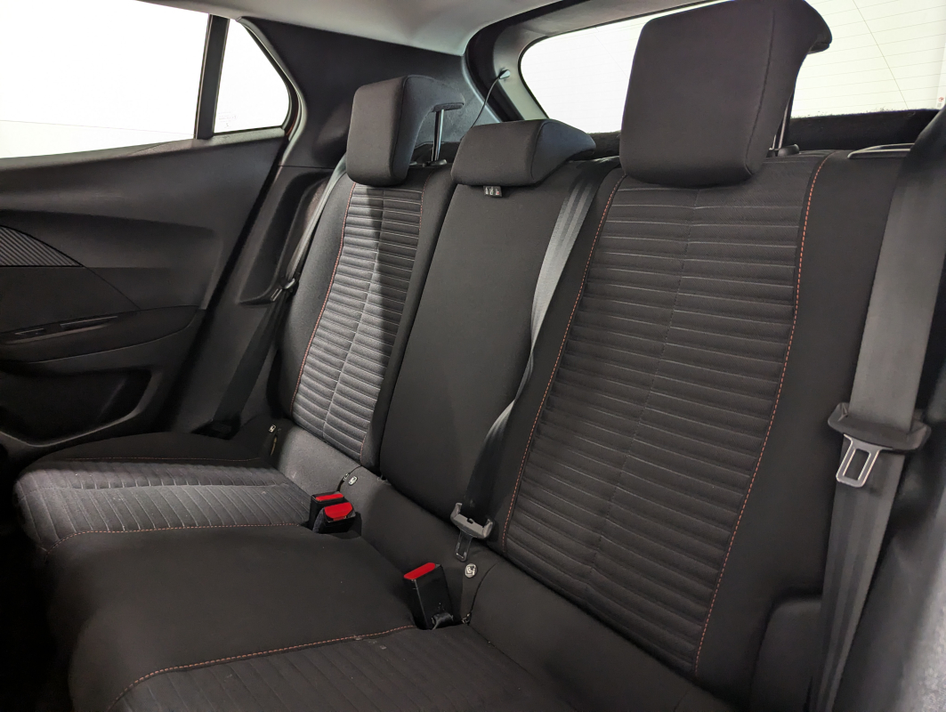 Peugeot 2008 — 23