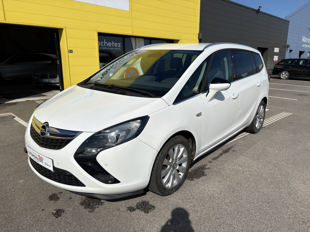 Opel Zafira Tourer — 2