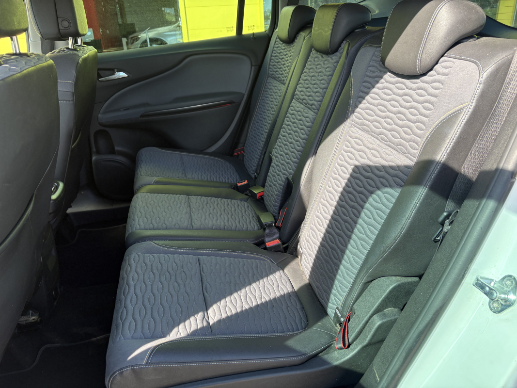 Opel Zafira Tourer — 11
