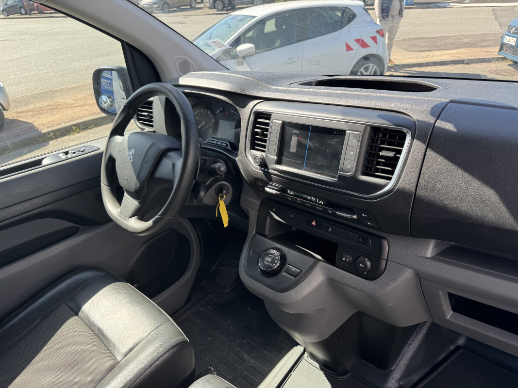 Peugeot Expert — 13