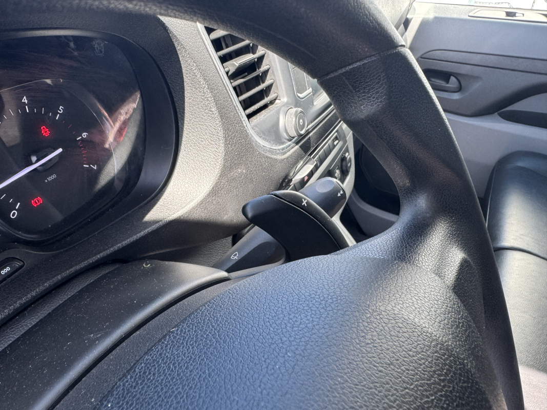 Peugeot Expert — 15