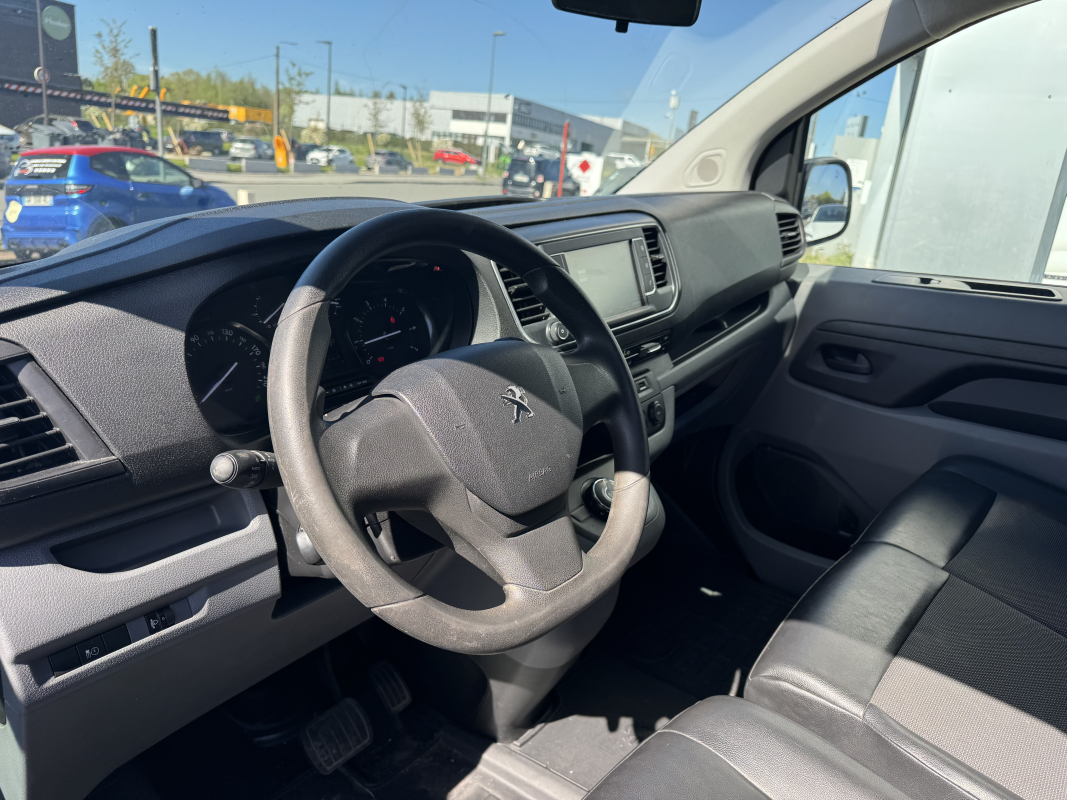 Peugeot Expert — 21
