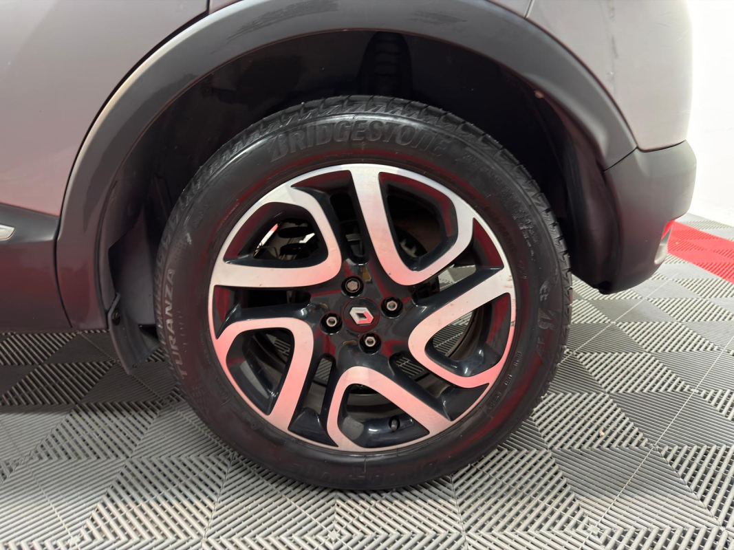 Renault Captur — 32