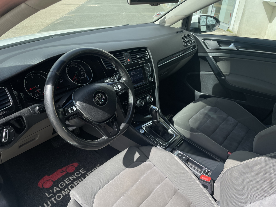 Volkswagen Golf — 10