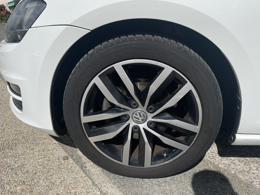 Volkswagen Golf — 21