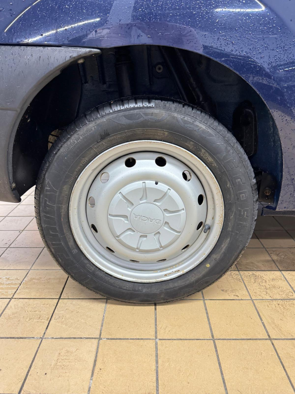 Dacia Logan — 22