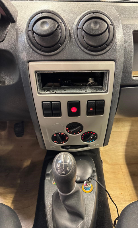 Dacia Logan — 17