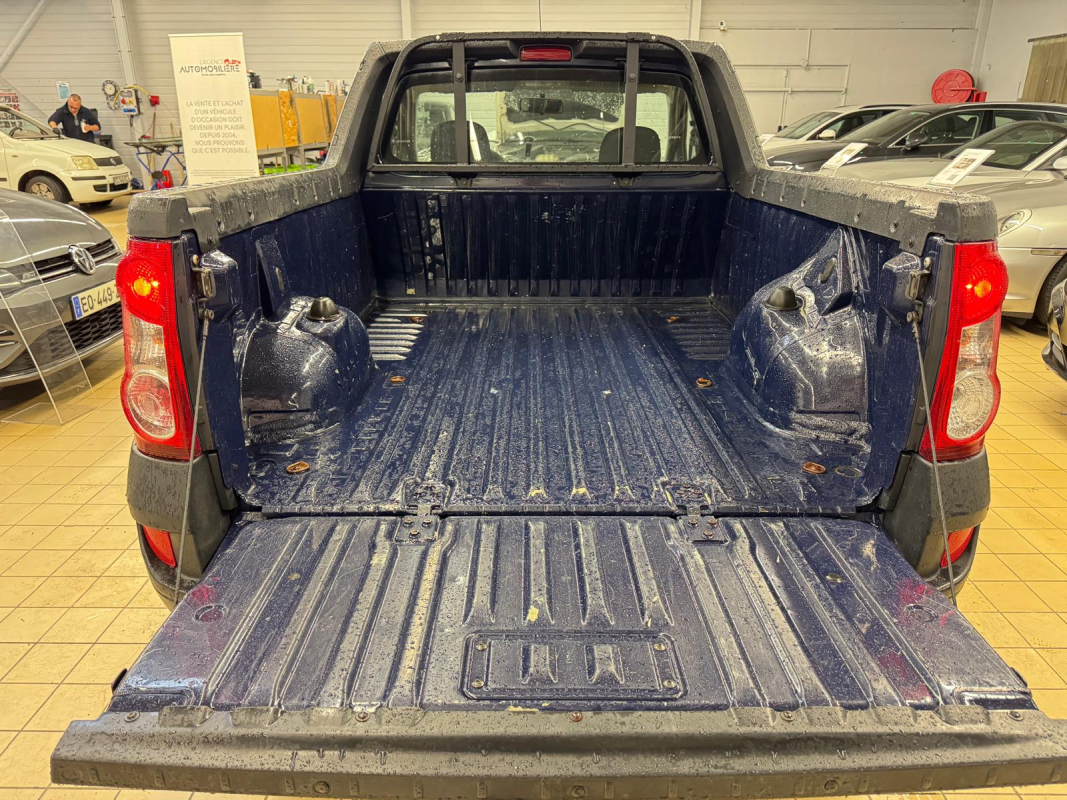 Dacia Logan — 18