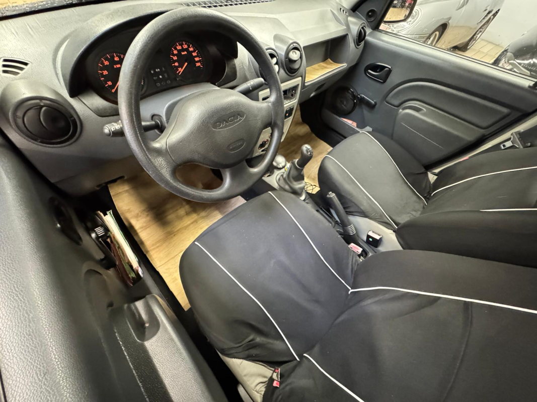 Dacia Logan — 12