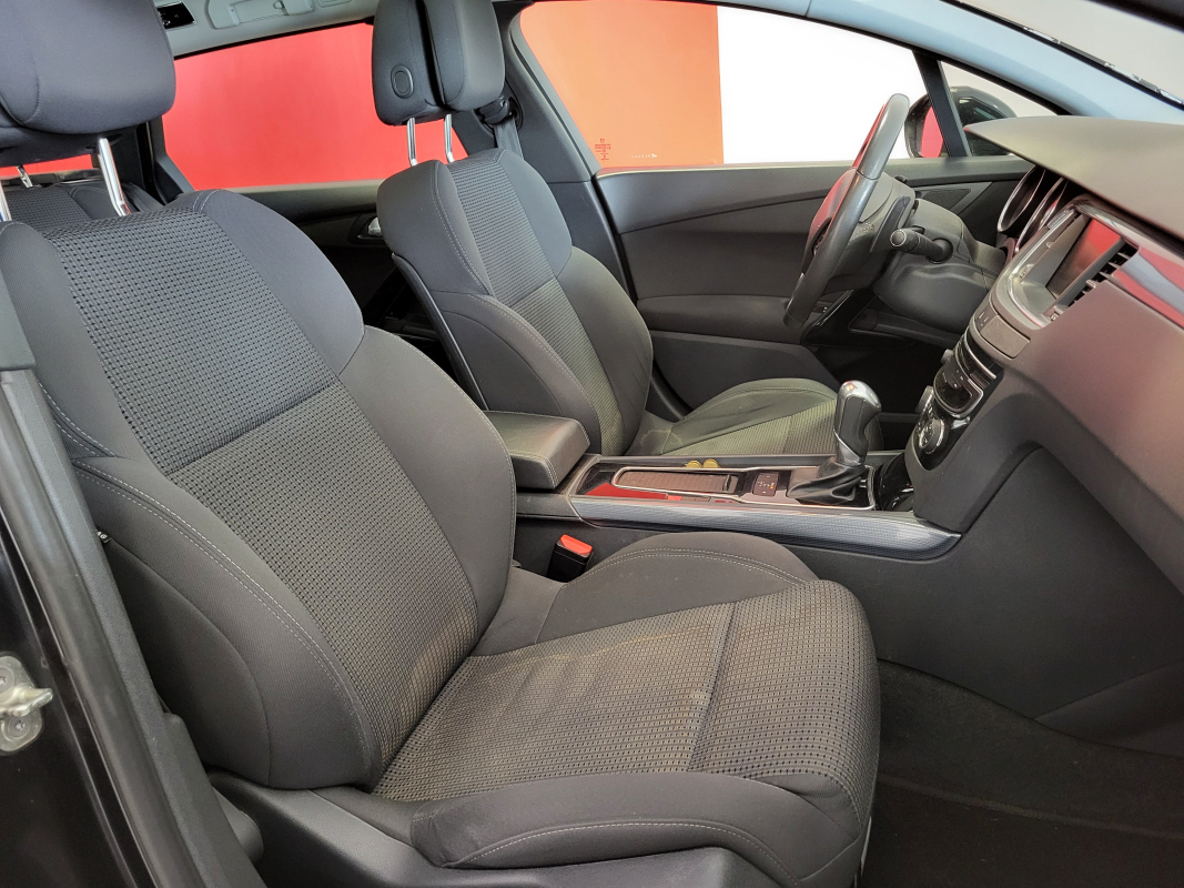 Peugeot 508 SW — 25