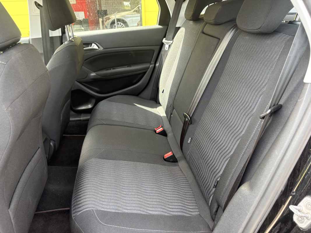 Peugeot 308 SW — 11