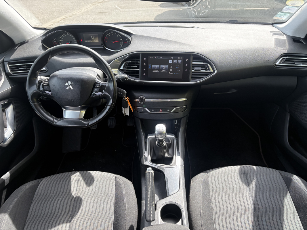 Peugeot 308 SW — 13
