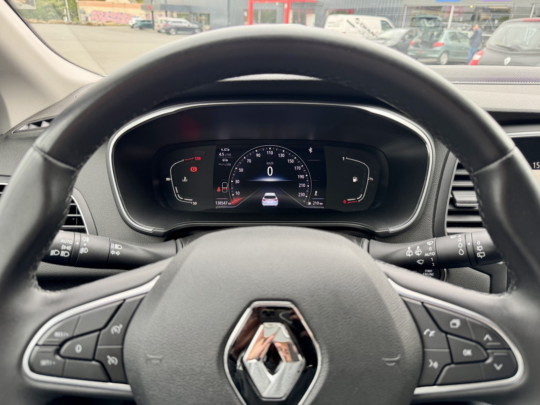 Renault Megane — 14
