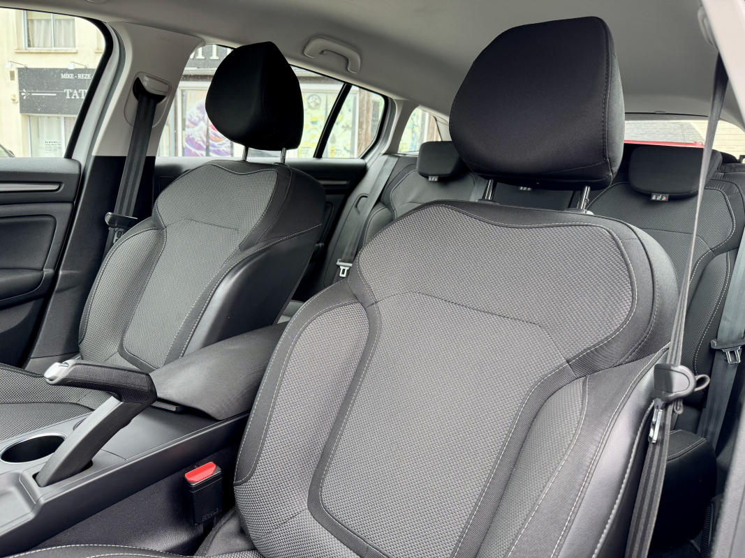 Renault Megane — 11