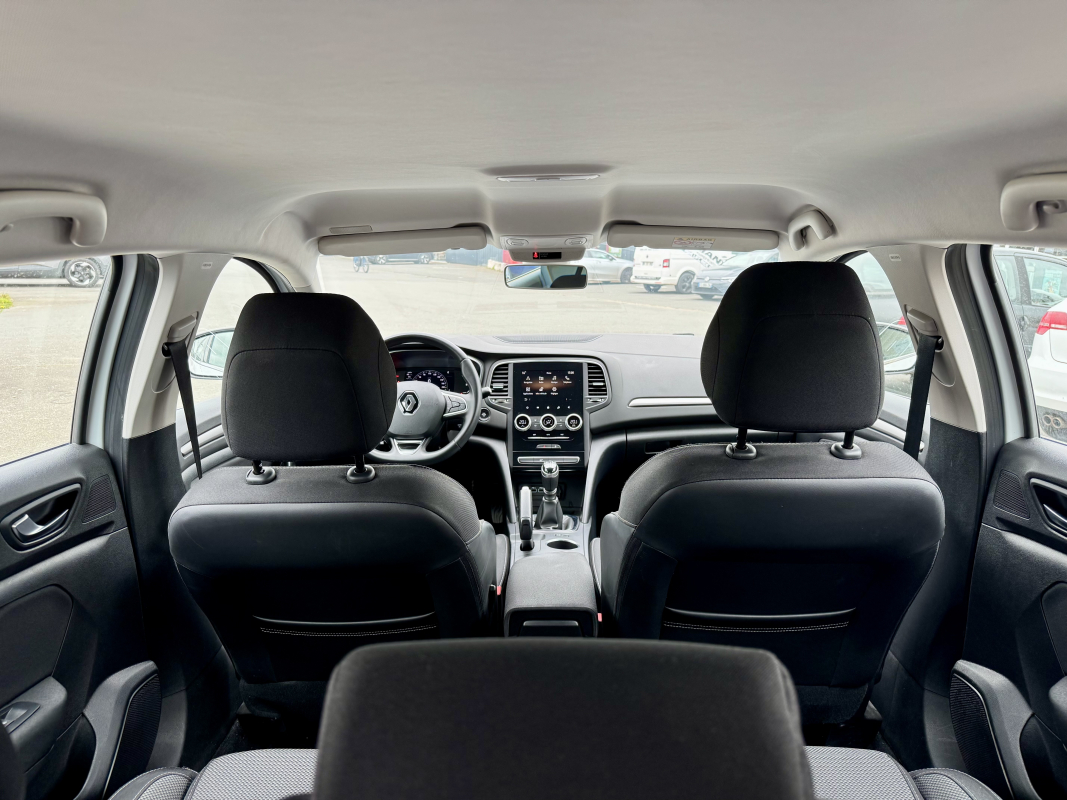 Renault Megane — 28