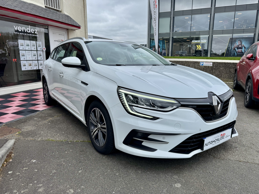 Renault Megane — 7